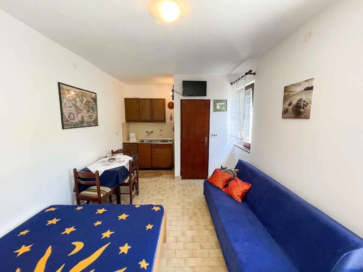 Apartment In Jadranovo 41868