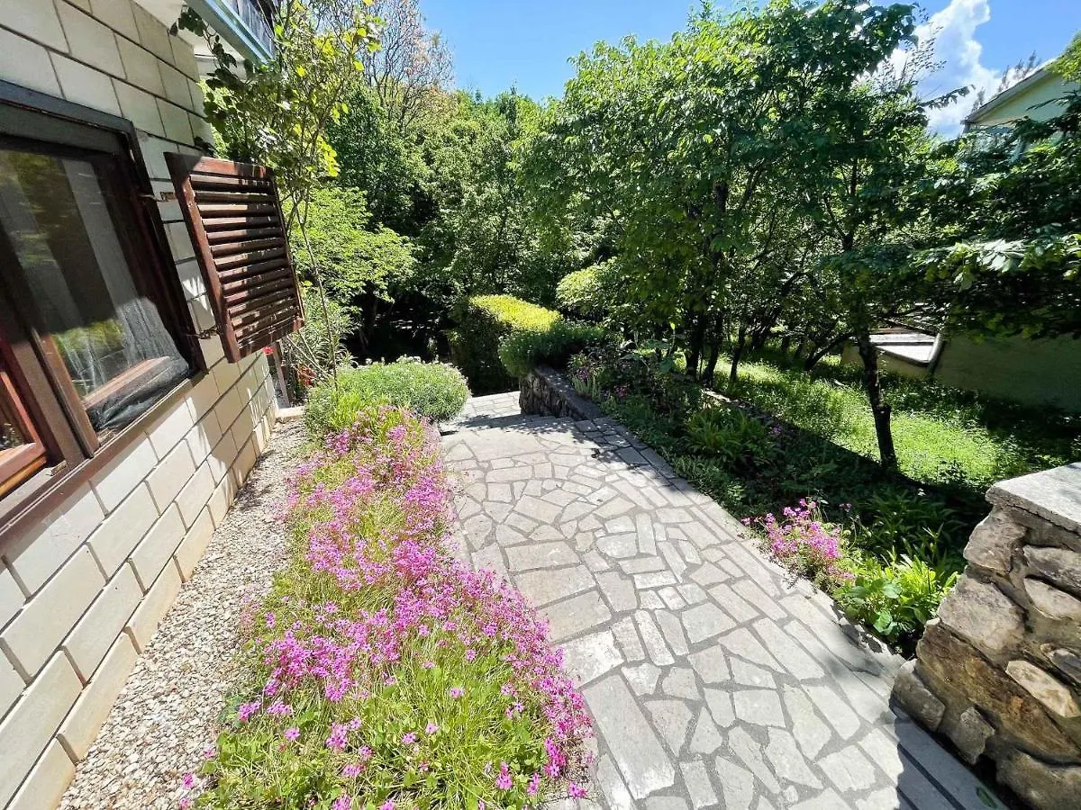 Apartment In Jadranovo 41868 Croatia